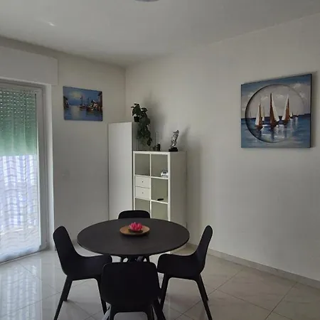 아파트 La Dimora Di Maja *